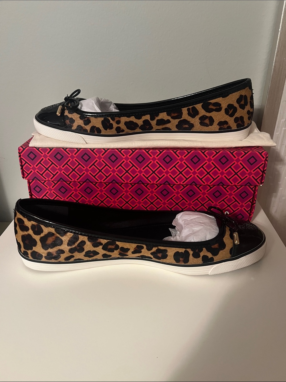 Tory Burch Slip-On Sneakers - Size 10 - Picture 4 of 9